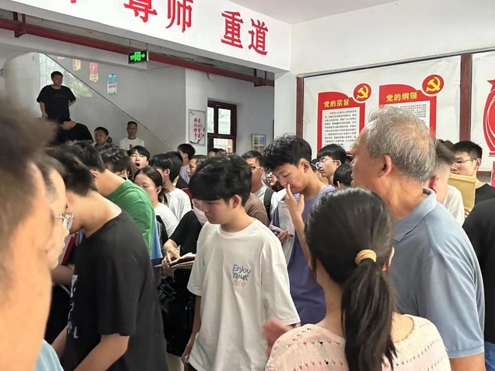 永利官网顺利开展迎接2023级新生报道工作 永利官网顺利开展迎接2023级新生报道工作