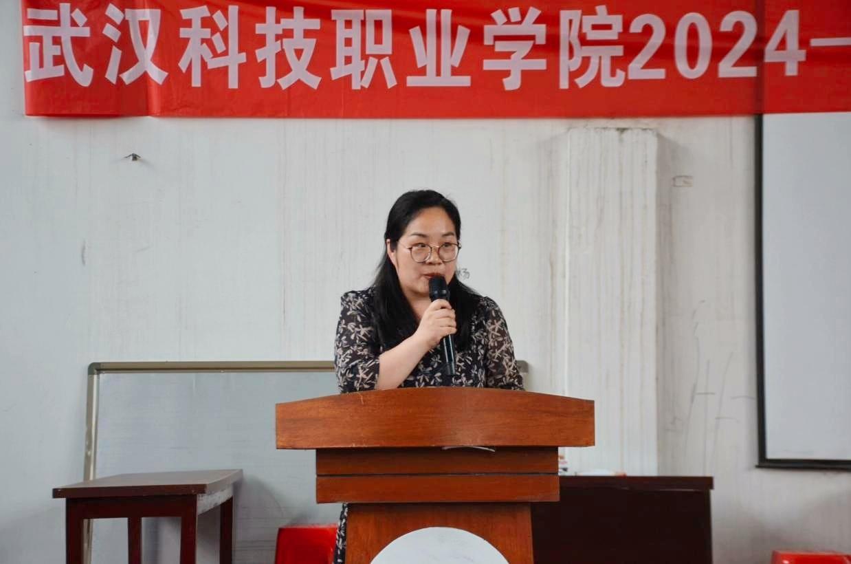 以青春之名，赴时代之约 ——永利皇宫8858官网2024-2025学年“五四”表彰大会暨文艺汇演隆重举办
