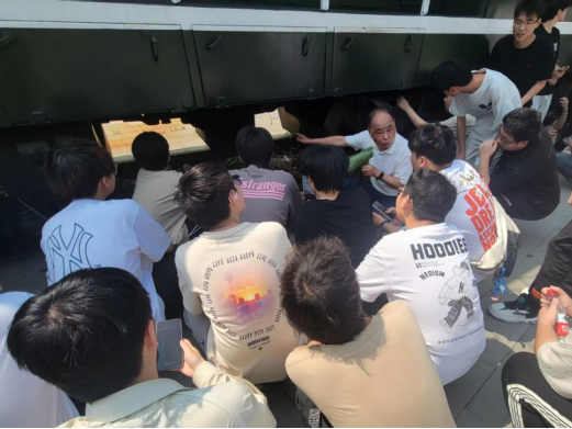 寻迹百年武九,解码匠心传承——永利官网开展四美塘文化公园沉浸式实践活动 寻迹百年武九,解码匠心传承——永利官网开展四美塘文化公园沉浸式实践活动