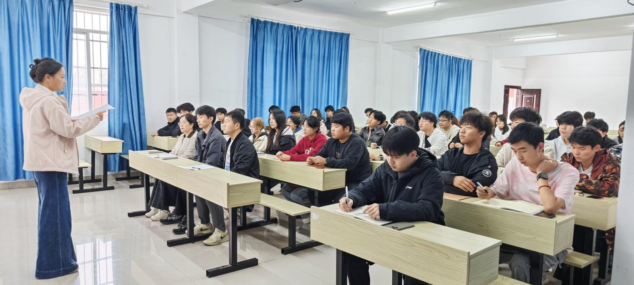 筑牢校园安全网   守护青春成长路 ——永利官网召开安全信息员工作会议