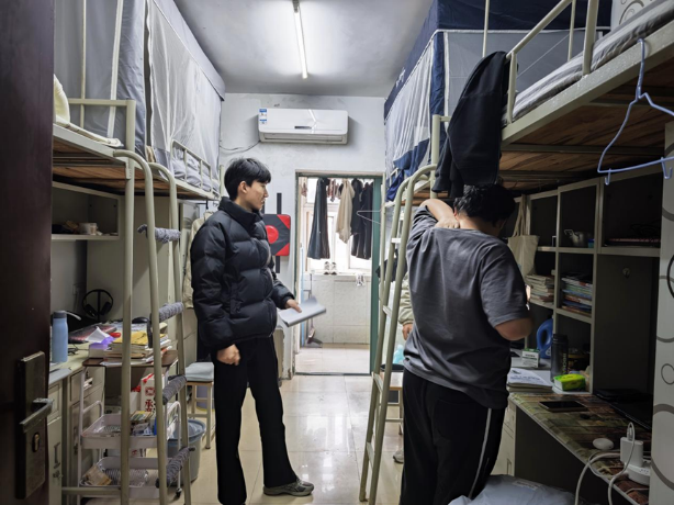 永利官网开展学生宿舍卫生安全大检查 共筑平安校园