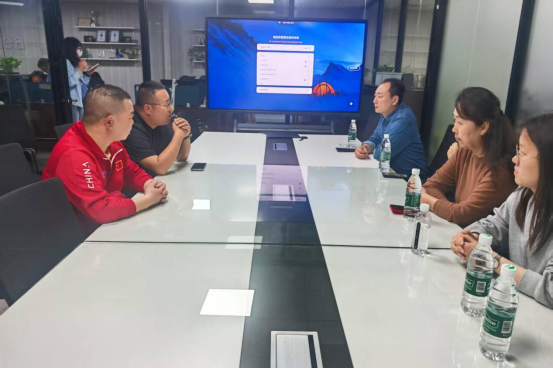 永利官网2023级辅导员赴美的集团走访看望实习学生