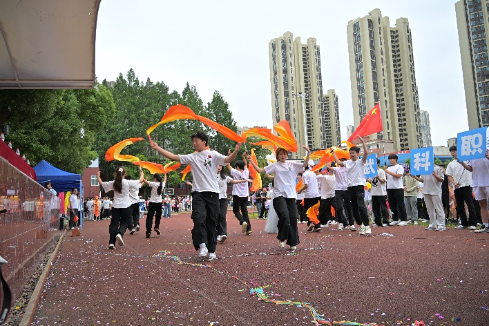 活力校园 趣享运动|永利皇宫8858官网2026年趣味运动会暨教职工趣味运动会圆满落幕 活力校园 趣享运动|永利皇宫8858官网2026年趣味运动会暨教职工趣味运动会圆满落幕