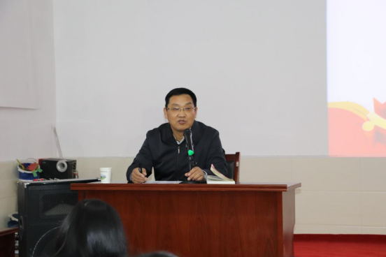 省委讲师团成员中南民族大学阎占定教授 莅临永利官网宣讲党的十九届四中全会精神 省委讲师团成员中南民族大学阎占定教授 莅临永利官网宣讲党的十九届四中全会精神