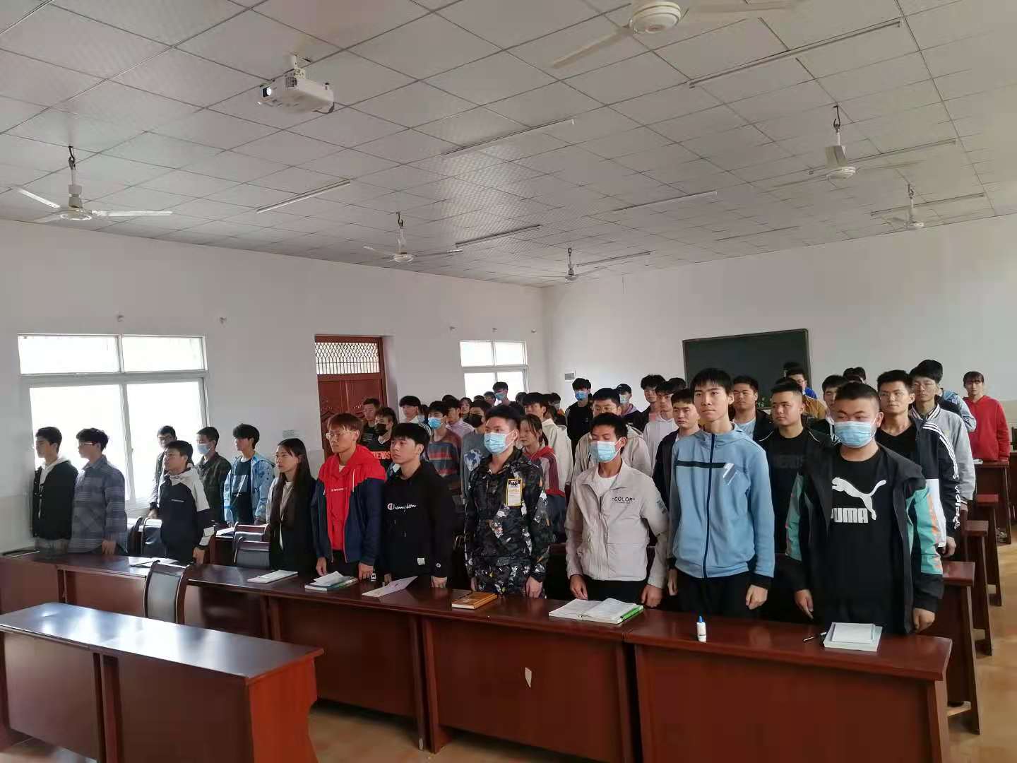 永利官网举行第三十期业余党校开班仪式 永利官网举行第三十期业余党校开班仪式