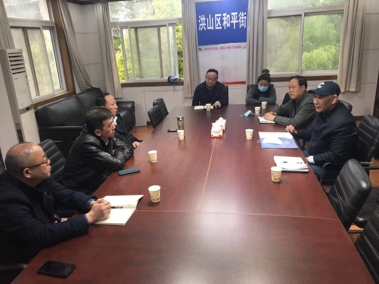永利官网领导赴和平街工委专题汇报学院党建工作 永利官网领导赴和平街工委专题汇报学院党建工作