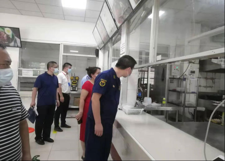 洪山区开学工作组评估工作专班莅临永利官网指导秋季开学工作 洪山区开学工作组评估工作专班莅临永利官网指导秋季开学工作